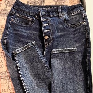 MAURICES SUPER HIGH RISE JEANS SIZE MEDIUM REG